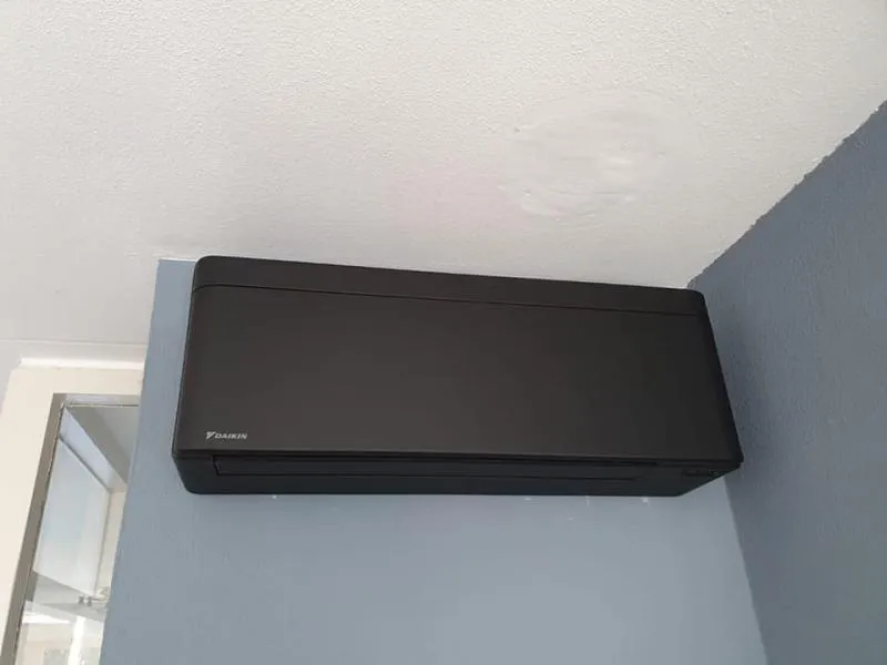 Daikin Stylish Zwart